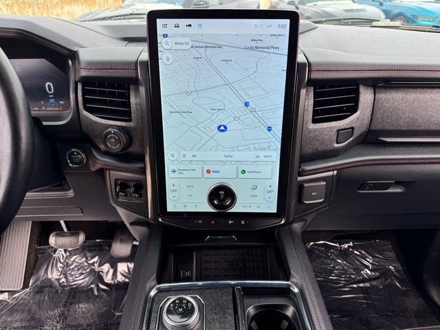 Certified 2022 Ford Expedition Limited image 28