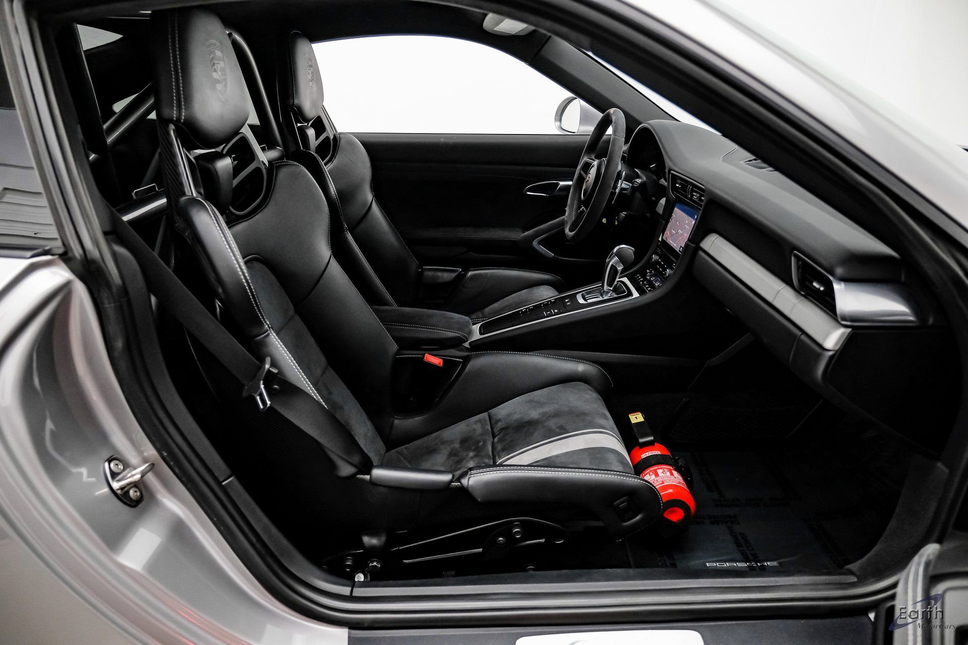 Used 2018 Porsche 911 GT3 w/ Sport Chrono Package image 46