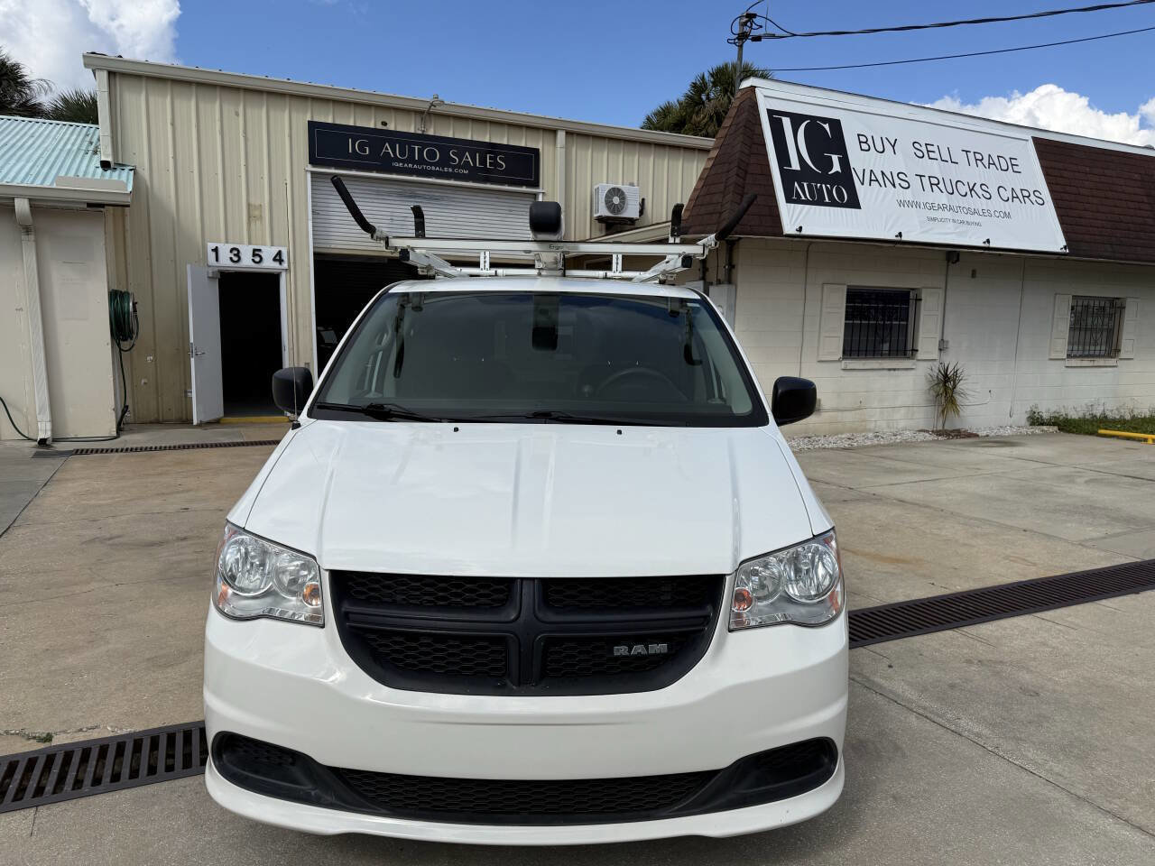 Used 2013 RAM C/V Tradesman image 8