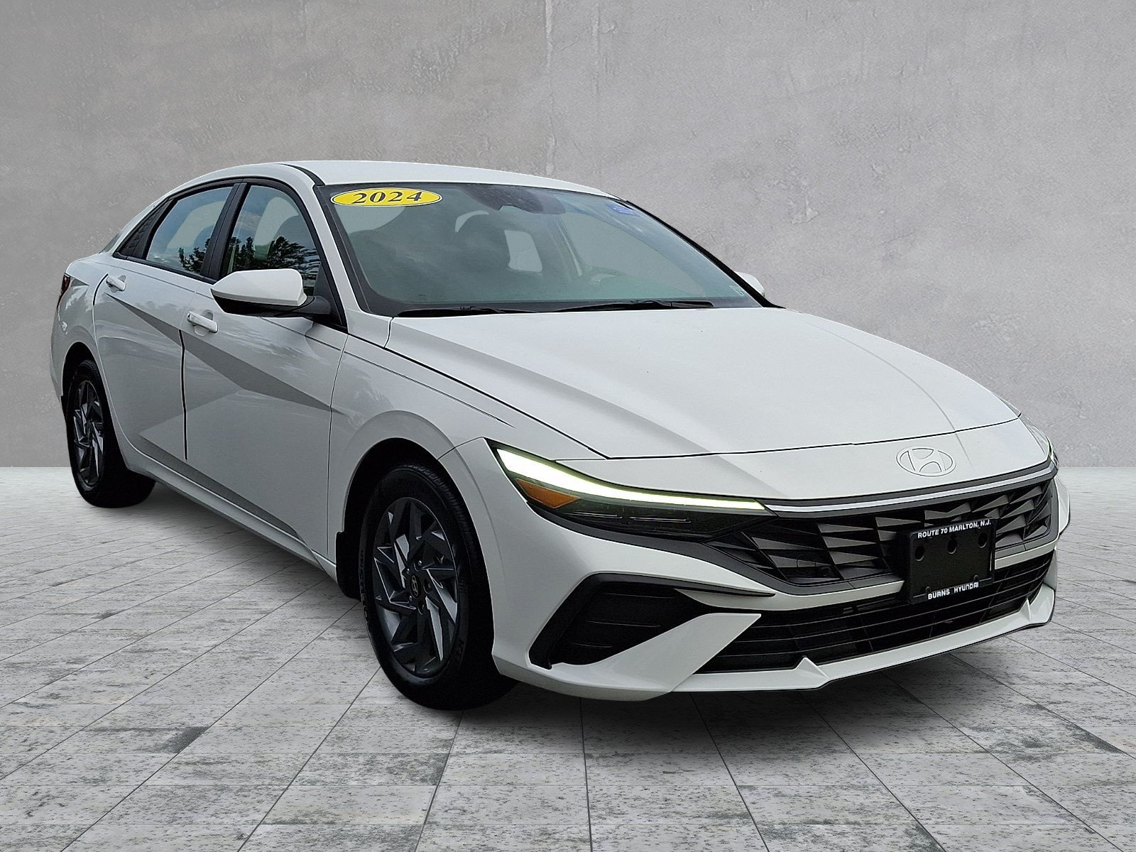 Certified 2024 Hyundai Elantra SEL FWD image 3