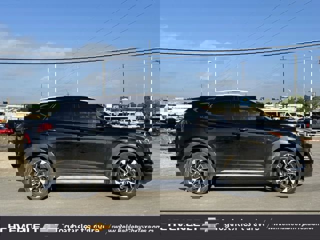 Used 2019 Hyundai Tucson Sport image 3