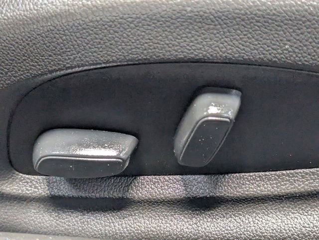 Used 2021 Chevrolet Camaro LT RWD image 11