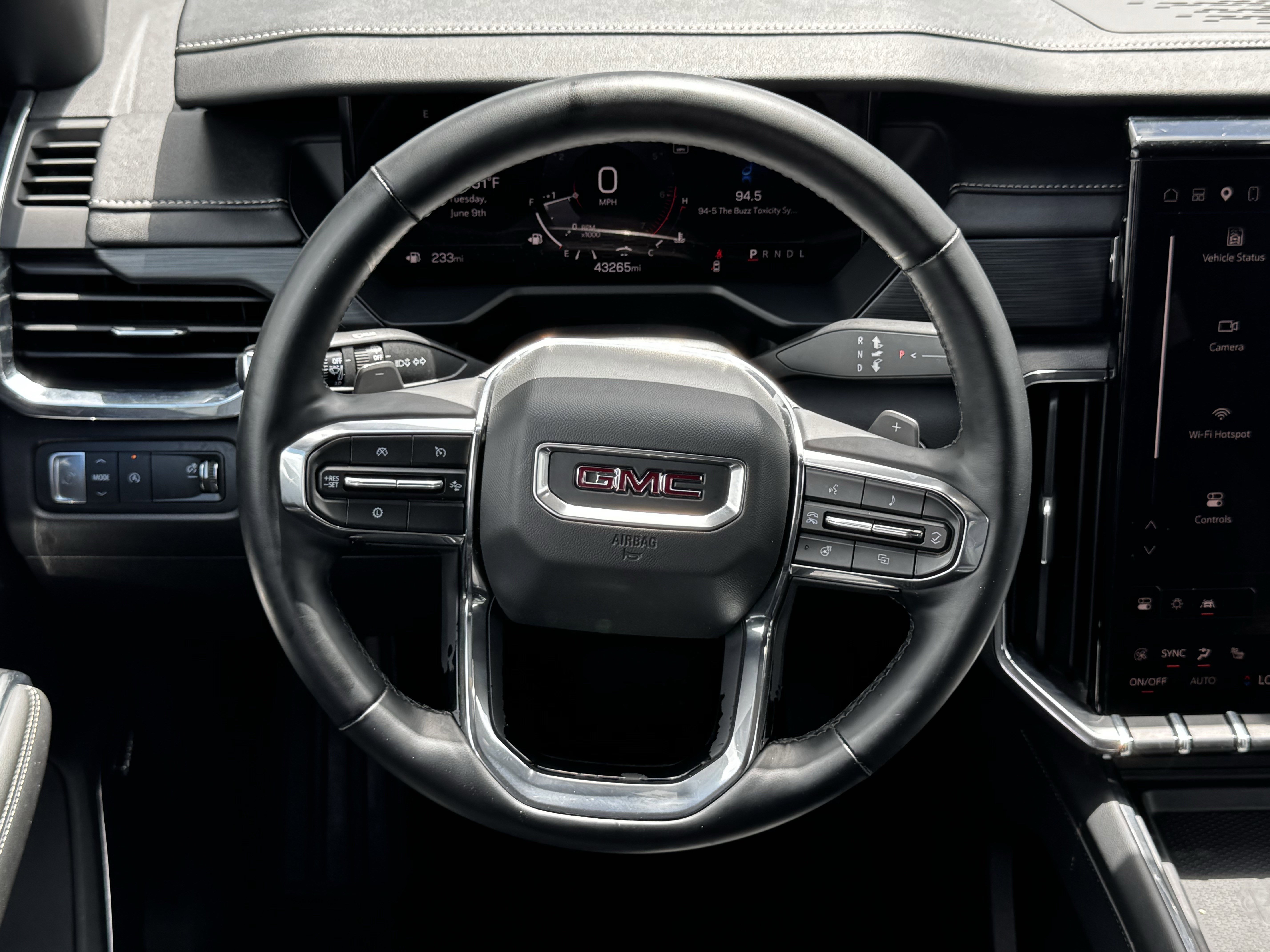 Used 2024 GMC Acadia Elevation FWD image 15