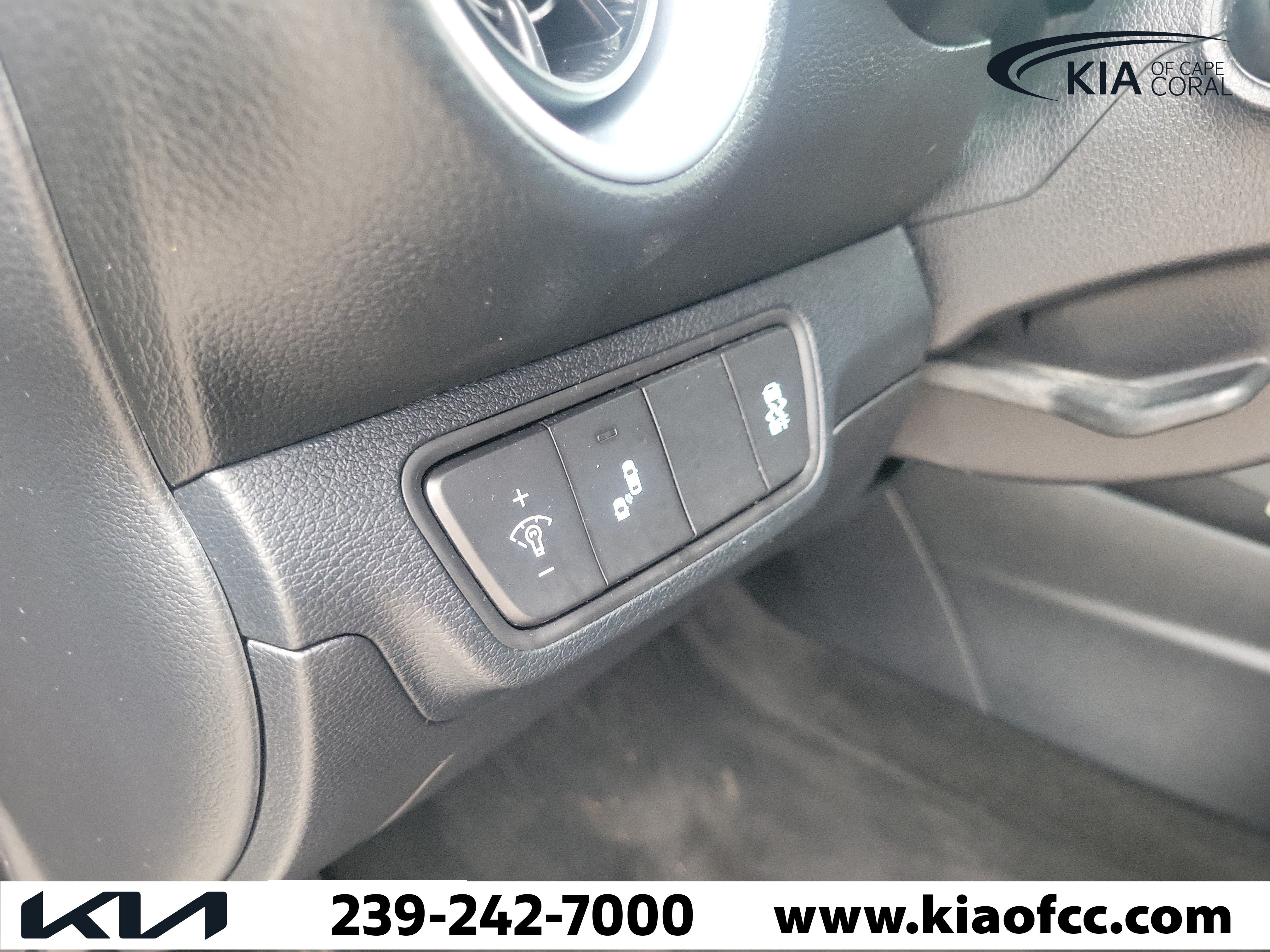 Certified 2024 Kia Forte LXS w/ LXS Technology Package FWD image 25