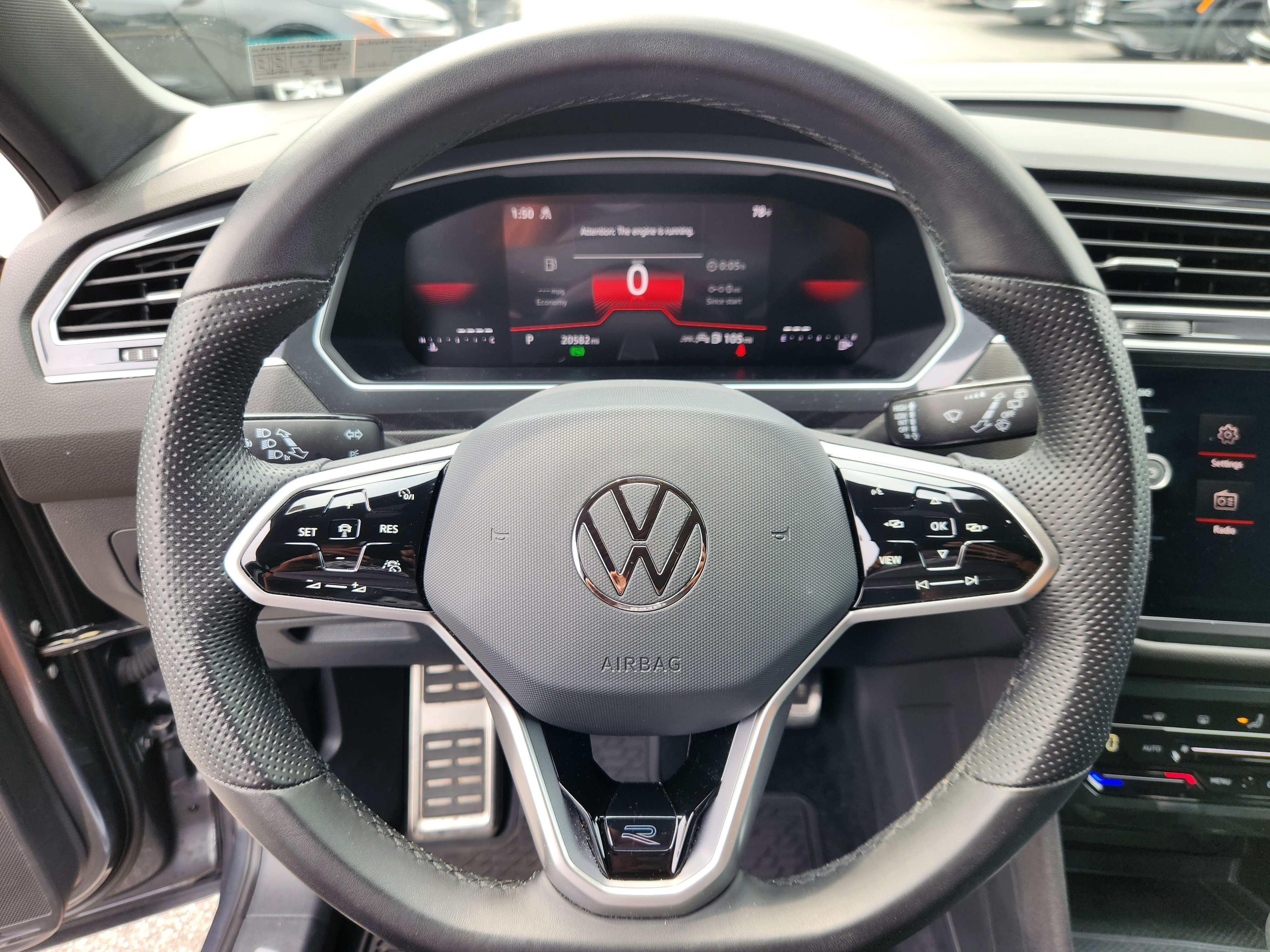 Certified 2024 Volkswagen Tiguan SE R-Line AWD/4WD image 9