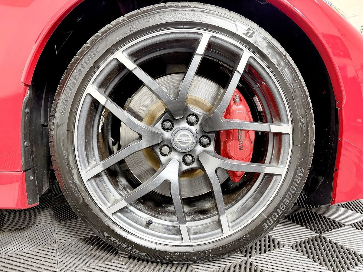 Used 2016 Nissan 370Z NISMO RWD image 28