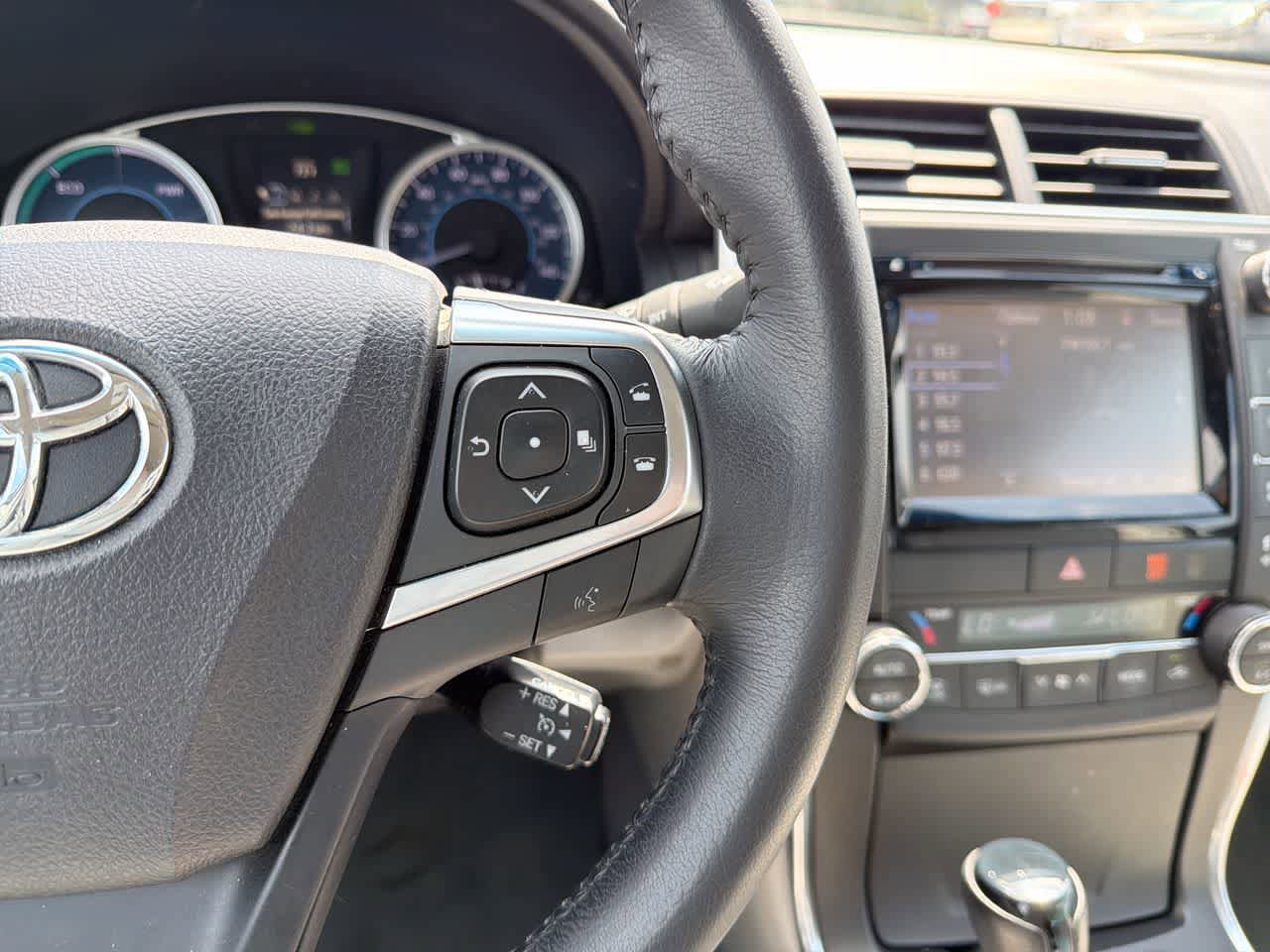 Used 2015 Toyota Camry XLE w/ Moonroof Package image 30