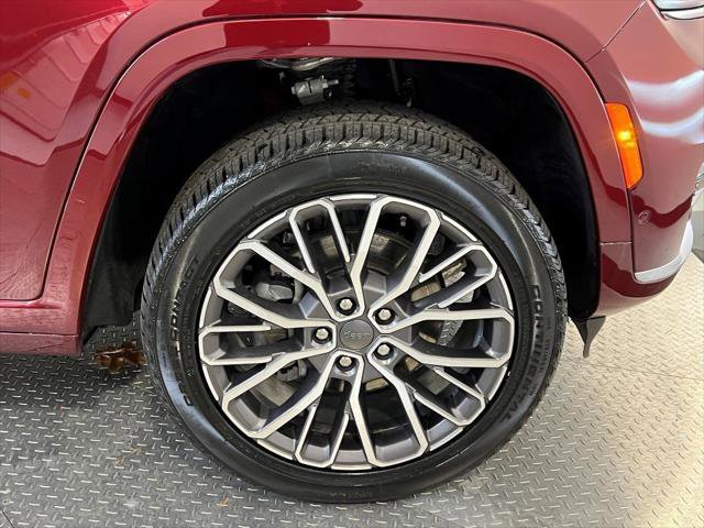Certified 2024 Jeep Grand Cherokee L Summit image 14