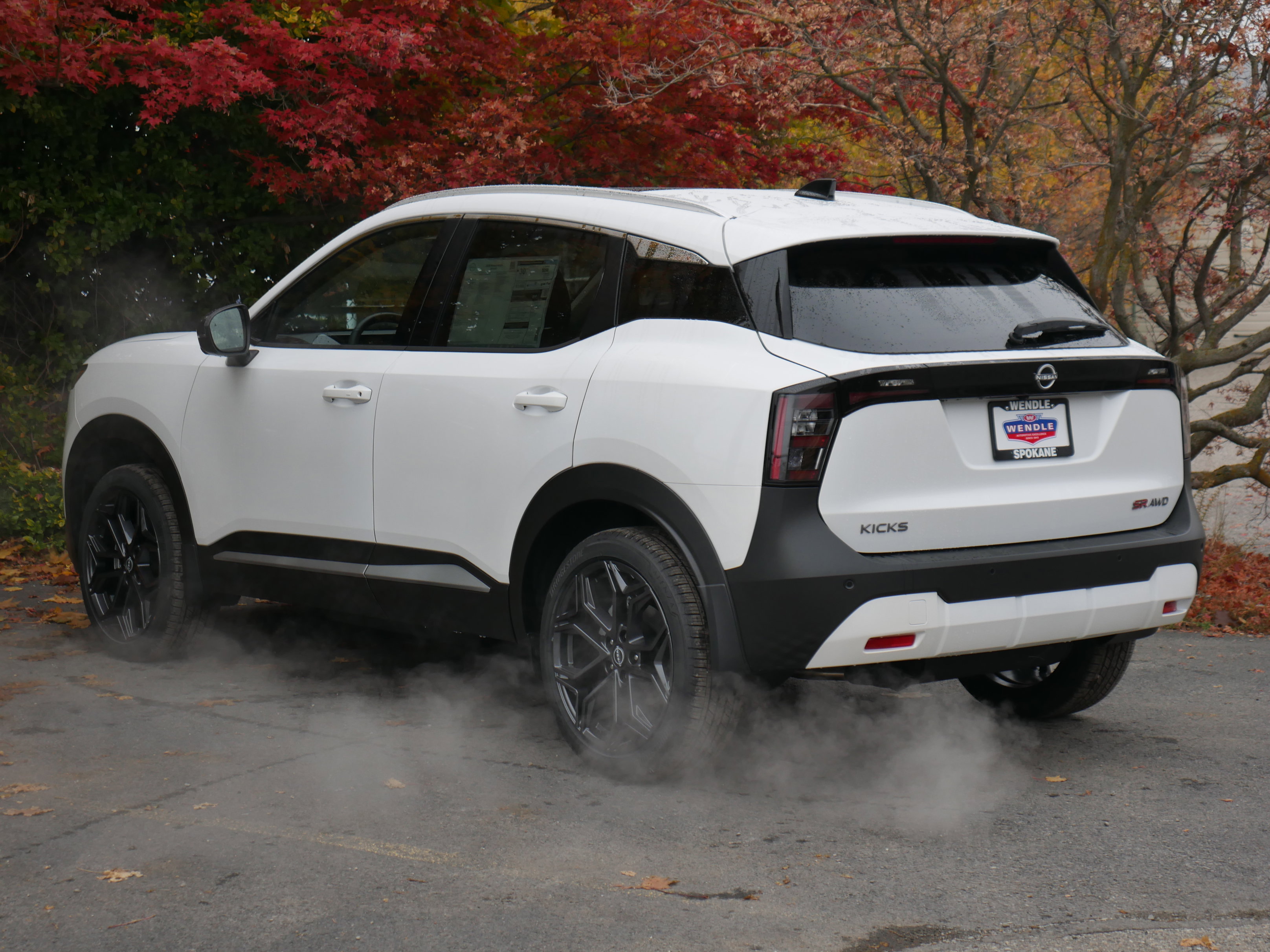 New 2026 Nissan Kicks SR w/ SR Premium Package image 18