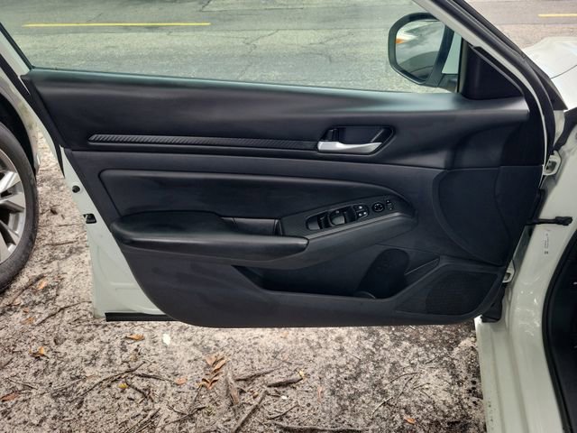 Used 2021 Nissan Altima 2.5 S FWD image 7