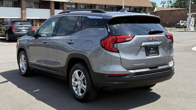 Used 2019 GMC Terrain SLE w/ Driver Convenience Package FWD image 8