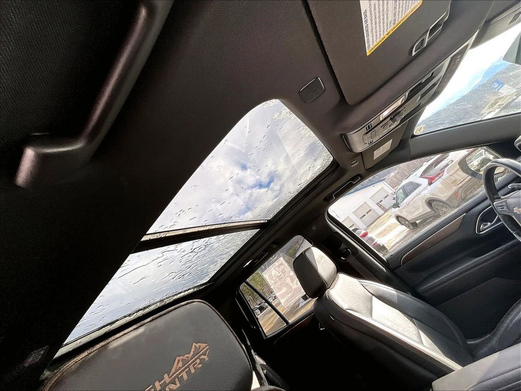 Used 2021 Chevrolet Tahoe High Country w/ Premium Package image 22