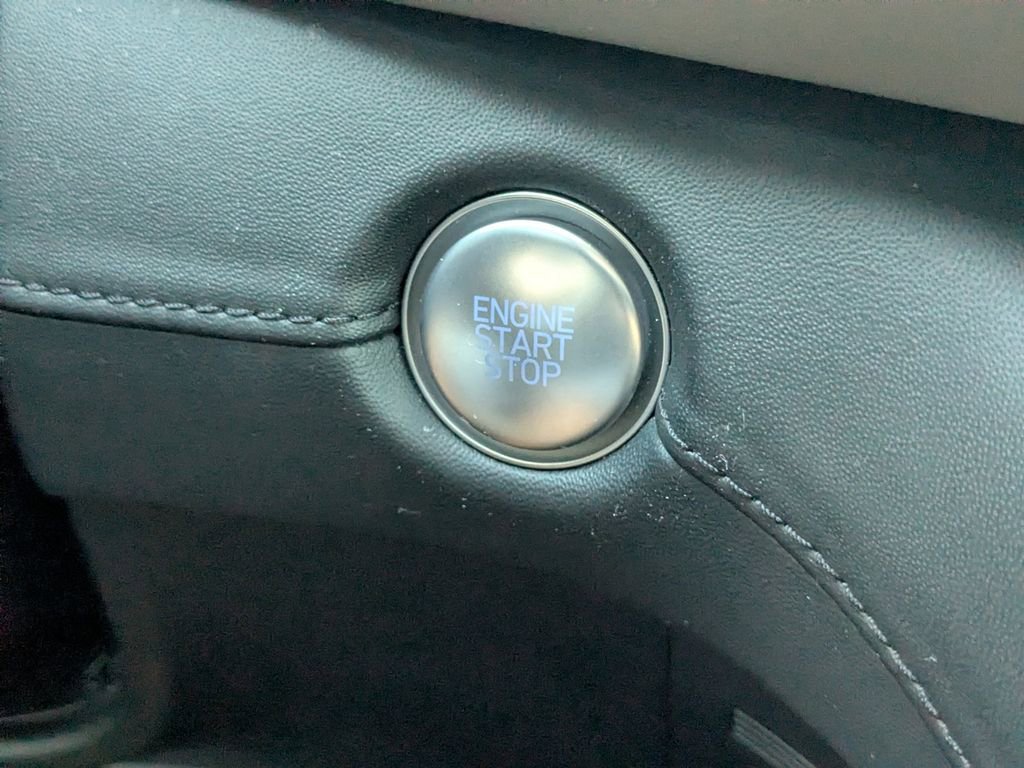 Used 2023 Hyundai Santa Fe Limited image 23