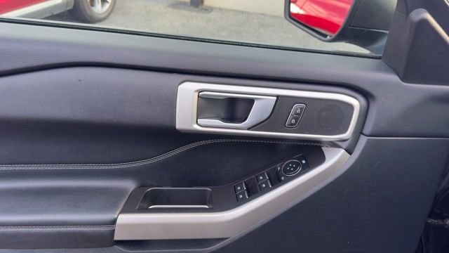 Certified 2023 Ford Explorer XLT image 10