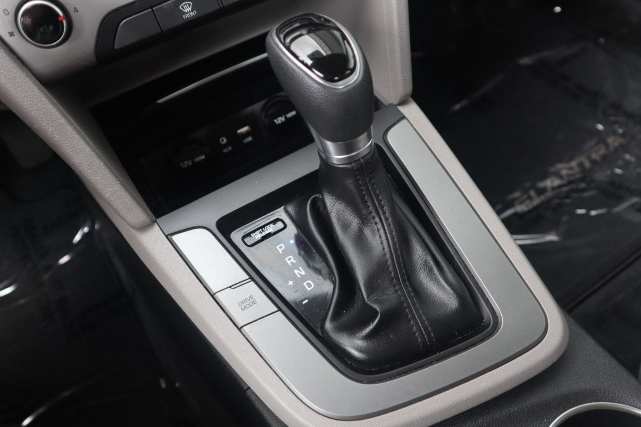 Used 2018 Hyundai Elantra SEL FWD image 67