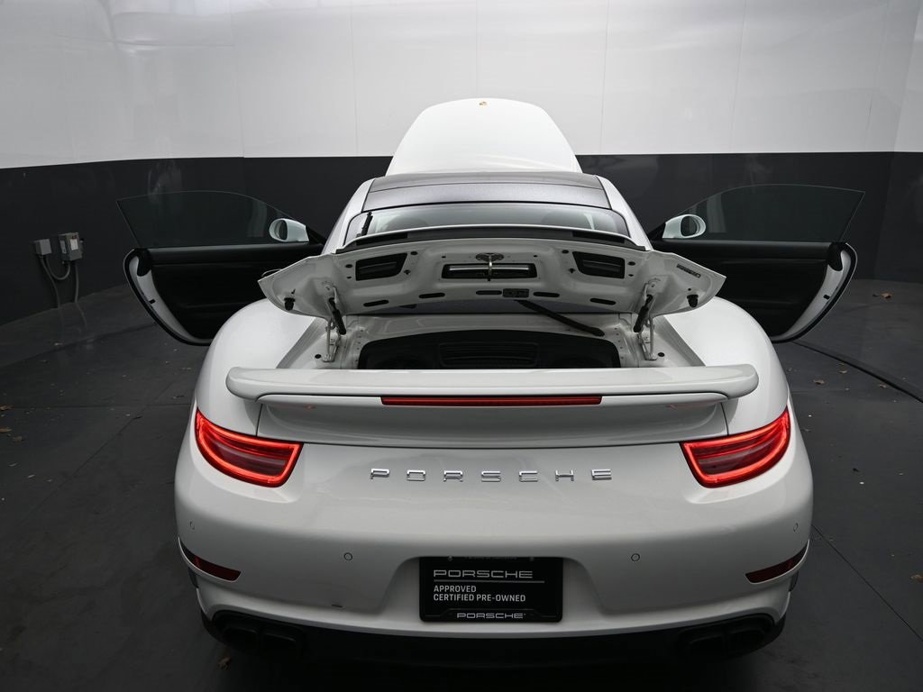 Used 2014 Porsche 911 Turbo S image 15