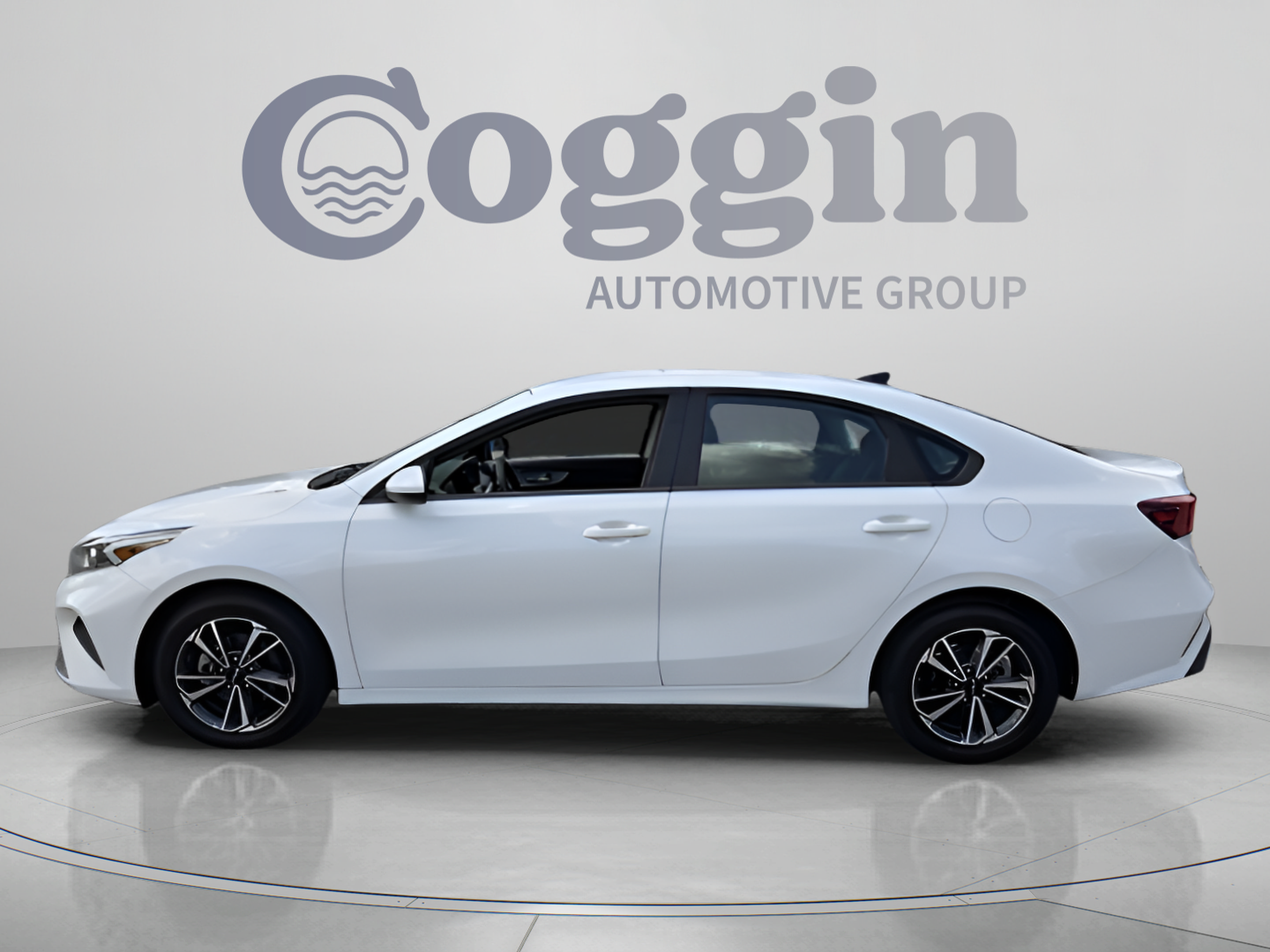 Used 2024 Kia Forte LXS FWD image 2