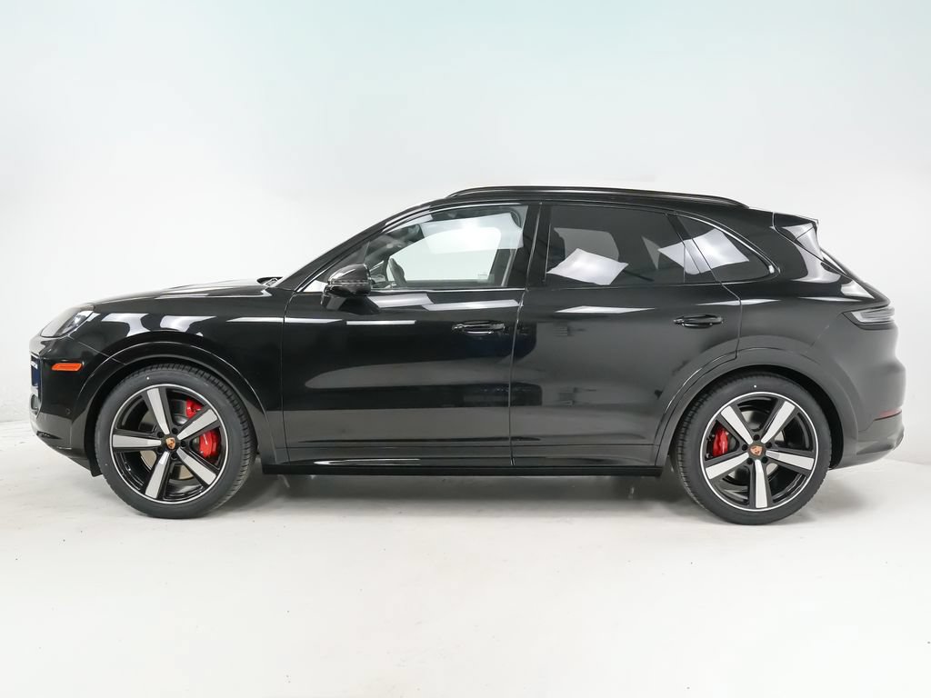 New 2026 Porsche Cayenne GTS AWD/4WD image 2