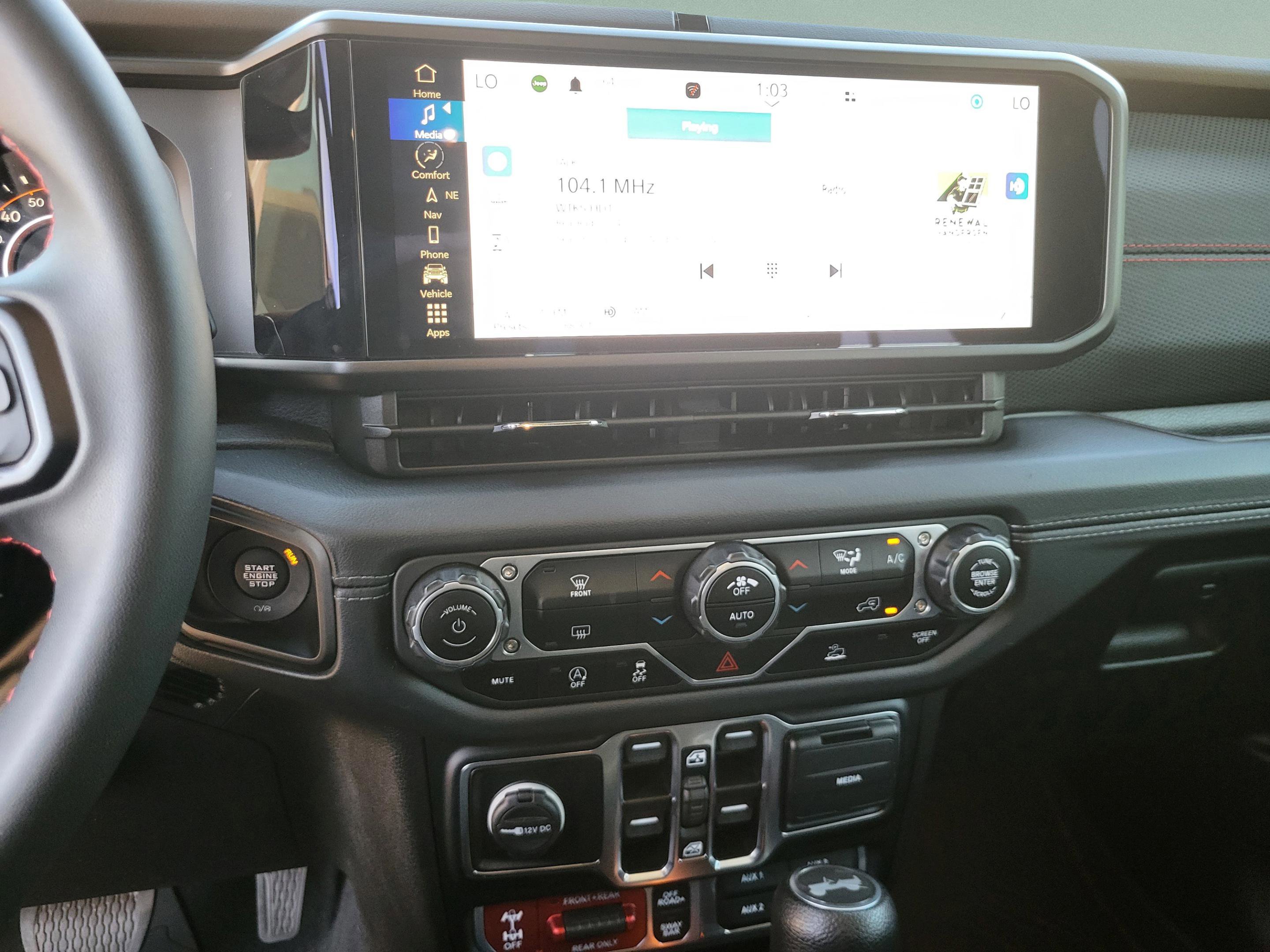 Used 2024 Jeep Wrangler Unlimited Rubicon w/ XTREMEE 35" Tire Package image 24