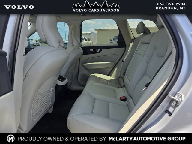Used 2019 Volvo XC60 T5 Inscription w/ Protection Package AWD/4WD image 18