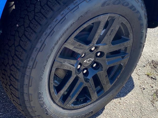 New 2026 Chevrolet Silverado 1500 Custom w/ Turbomax Blackout Package image 23