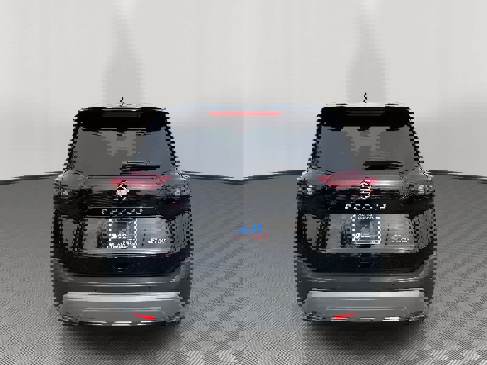 Used 2023 Nissan Rogue SV image 6