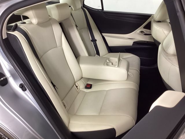 Used 2022 Lexus ES 300h w/ Premium Package FWD image 37