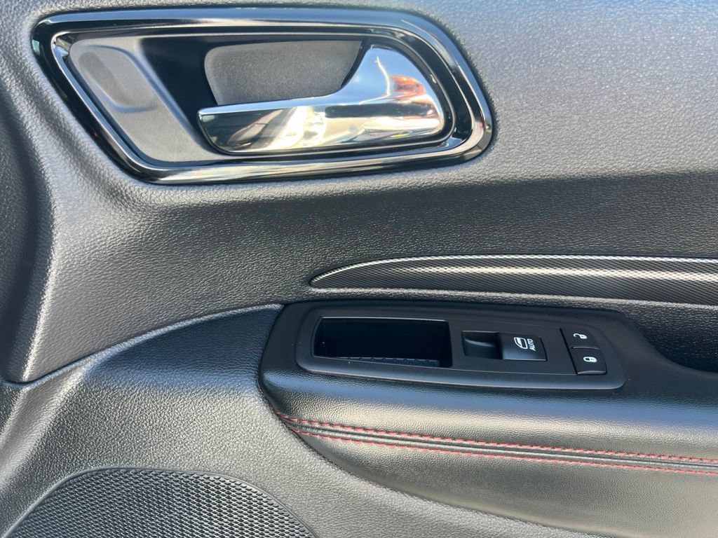Used 2025 Dodge Durango GT AWD/4WD image 36