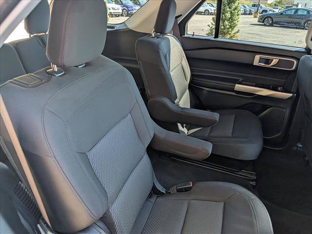 Used 2022 Ford Explorer XLT AWD/4WD image 15
