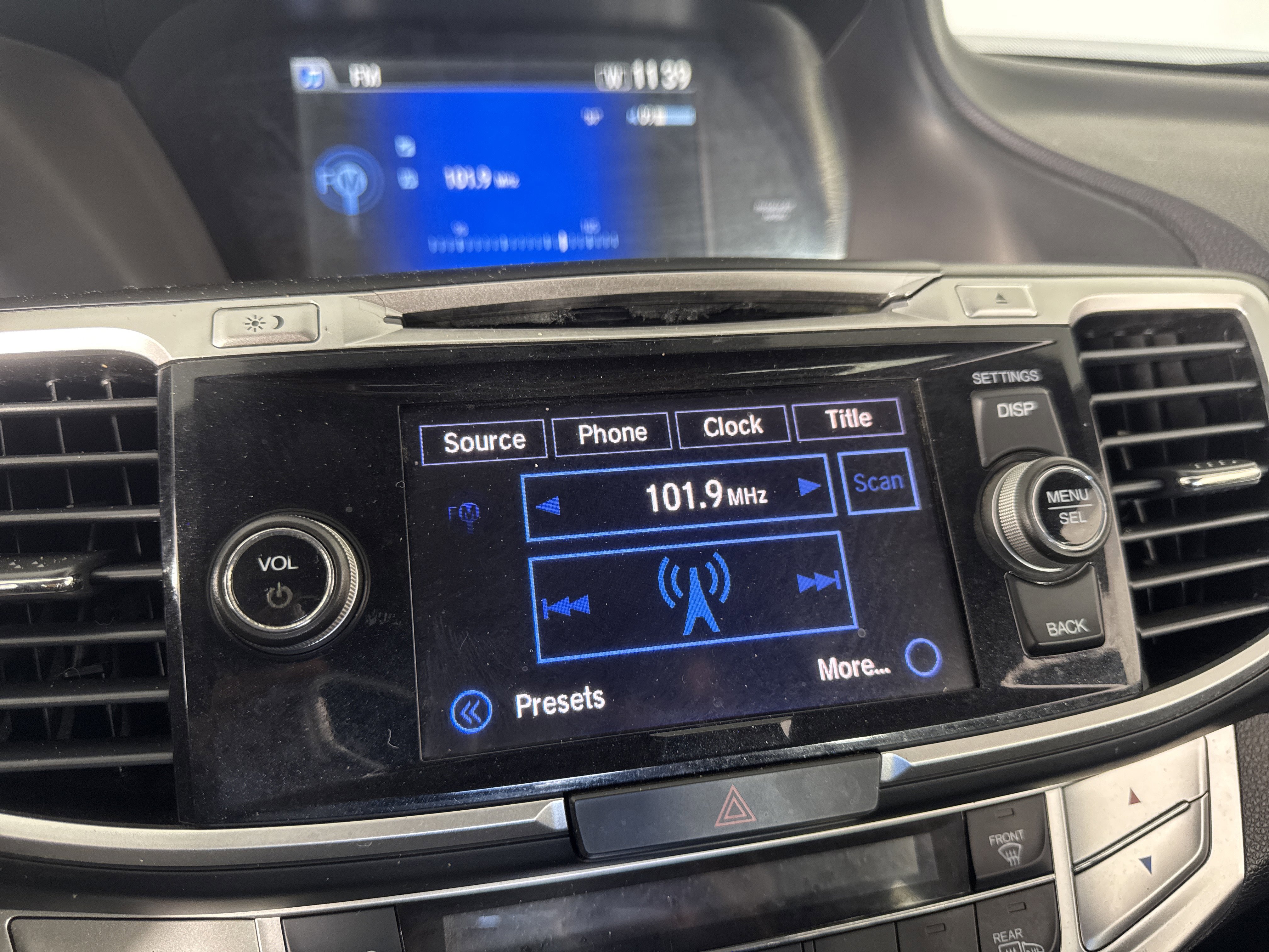 Used 2015 Honda Accord EX-L image 40