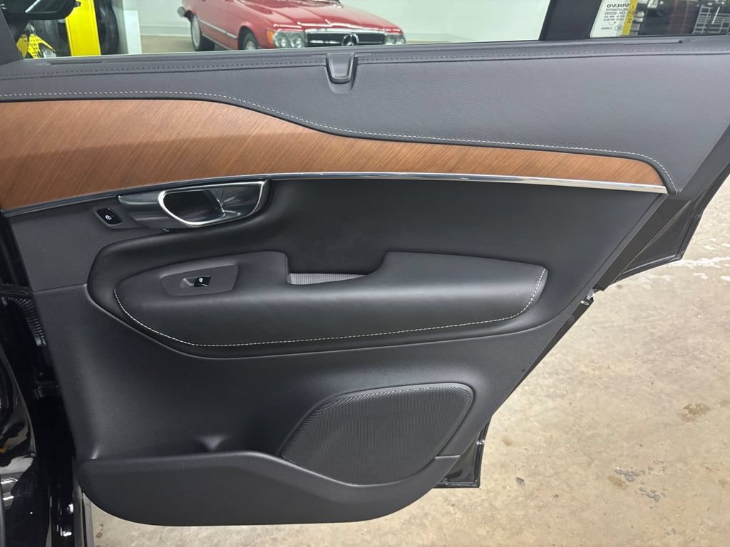 Used 2020 Volvo XC90 T6 Inscription w/ Protection Package Premier AWD/4WD image 19