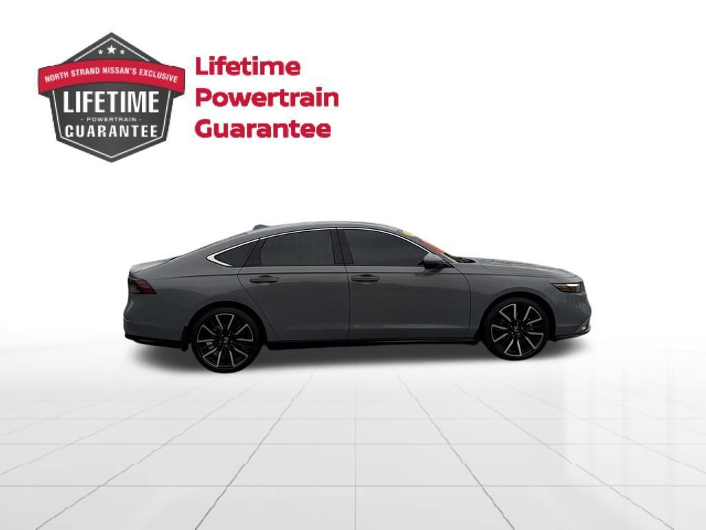 Used 2024 Honda Accord Touring image 8