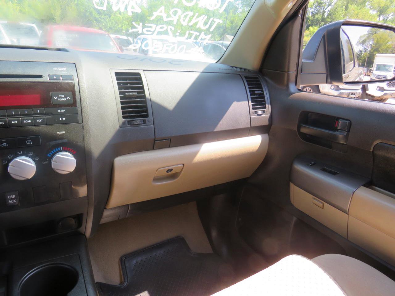 Used 2010 Toyota Tundra 4x4 Double Cab image 15