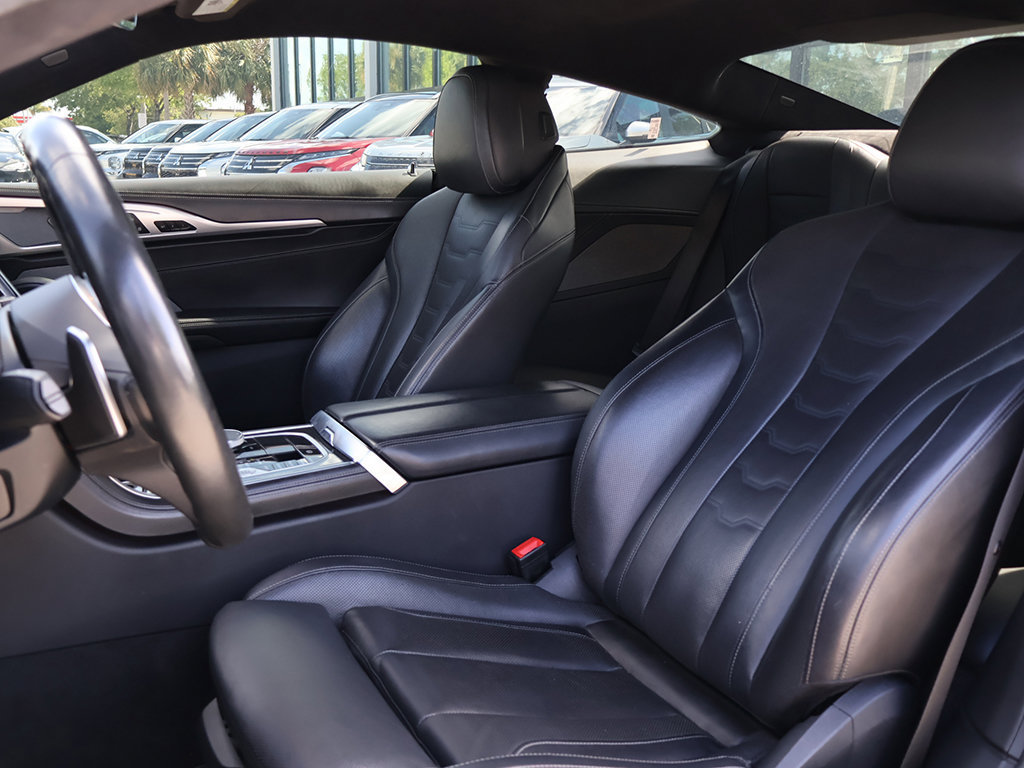 Used 2020 BMW M850i xDrive Coupe w/ M Carbon Exterior Package AWD/4WD image 27