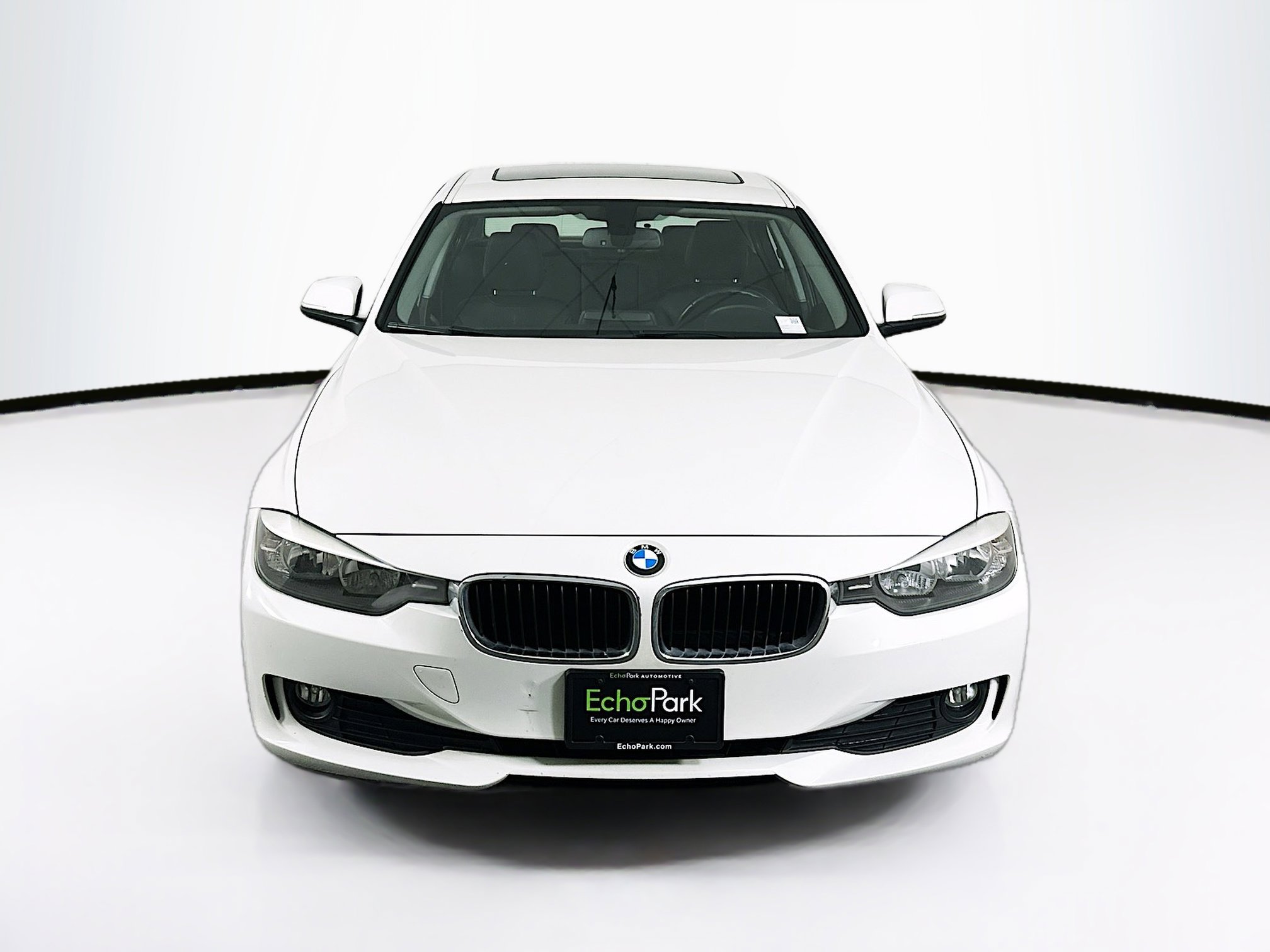Used 2013 BMW 320i Sedan RWD image 2