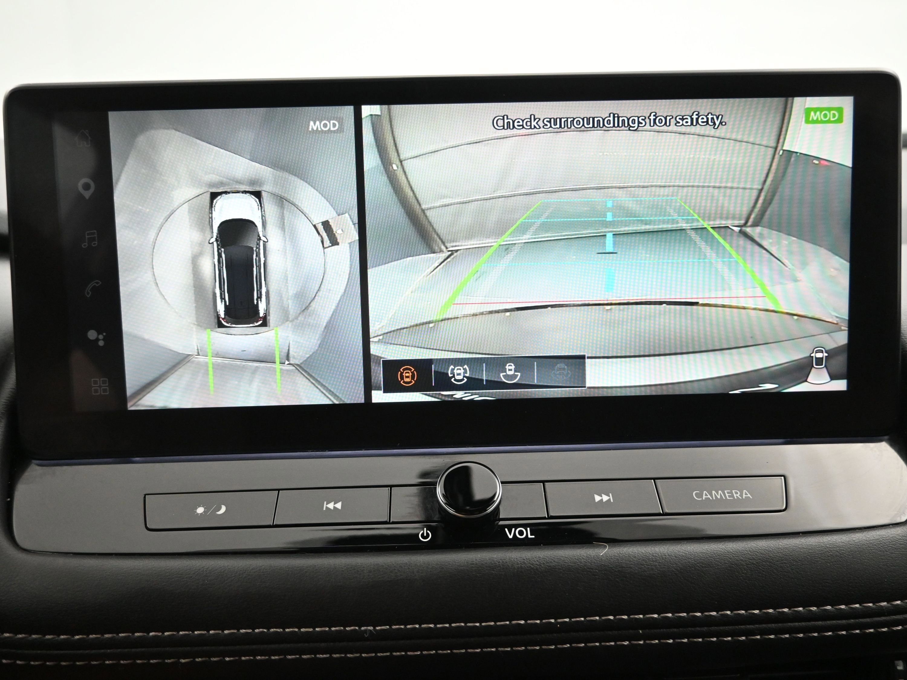 Used 2024 Nissan Rogue SL image 16