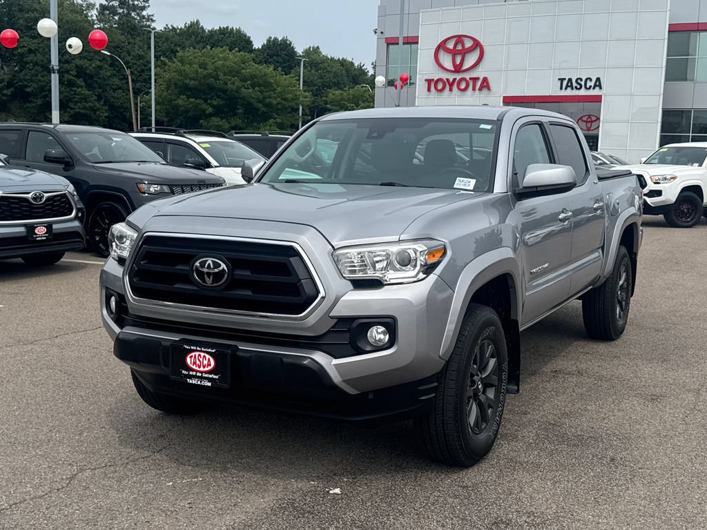 Used 2020 Toyota Tacoma SR5 AWD/4WD image 3