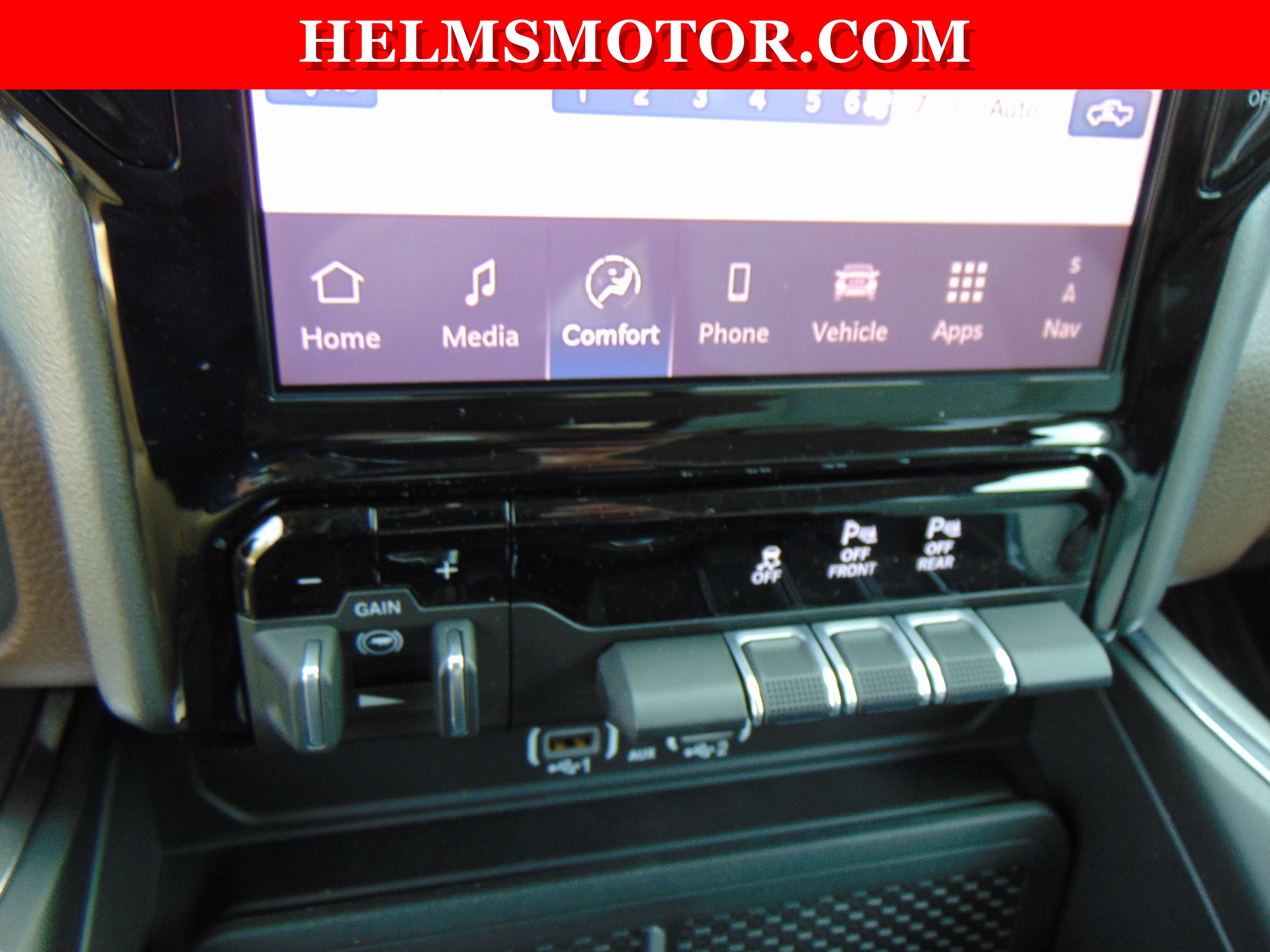 New 2026 RAM 1500 Laramie AWD/4WD image 32