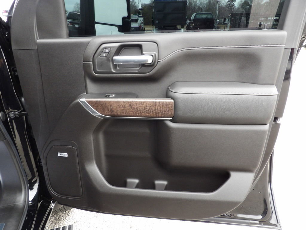 Used 2023 GMC Sierra 3500 Denali w/ Denali Ultimate Package AWD/4WD image 45