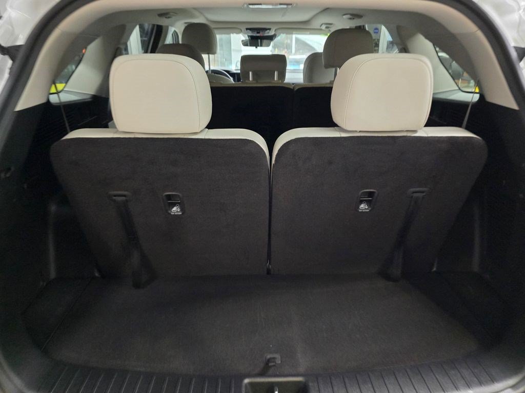 Used 2022 Kia Sorento S w/ Panoramic Sunroof Package FWD image 42