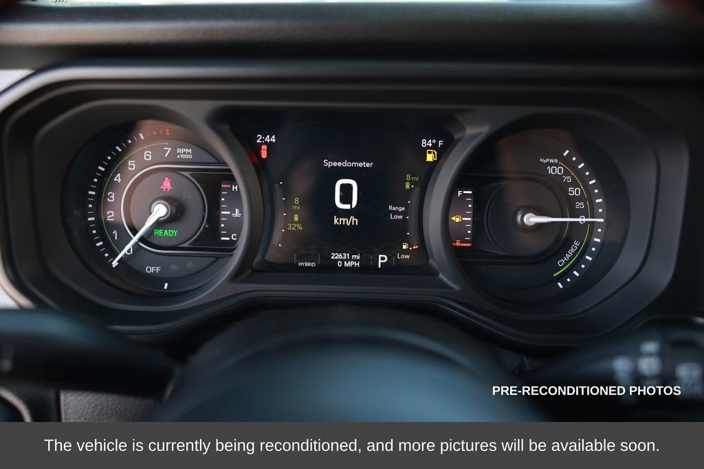 Used 2024 Jeep Wrangler Unlimited image 16