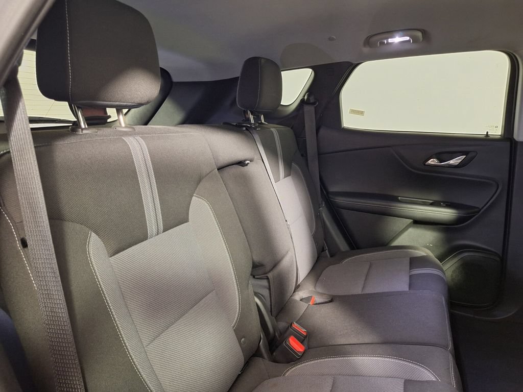 Used 2025 Chevrolet Blazer LT FWD image 27