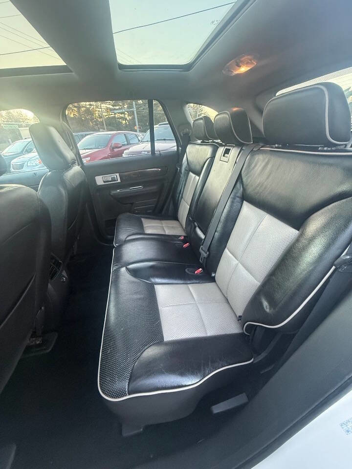 Used 2008 Lincoln MKX AWD image 17