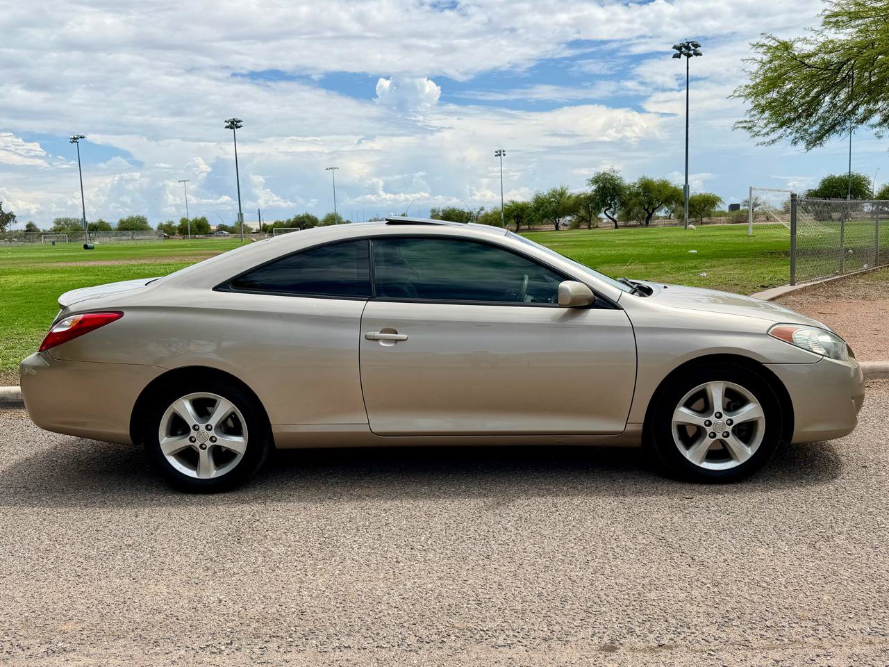 Used 2004 Toyota Solara SLE FWD image 6