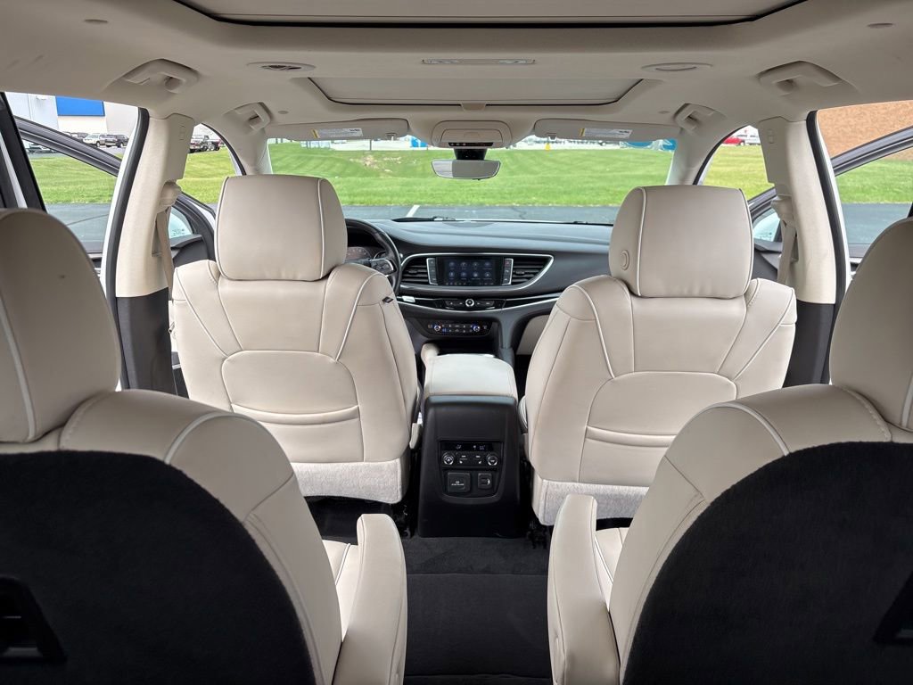Used 2023 Buick Enclave Avenir w/ Avenir Technology Package AWD/4WD image 25