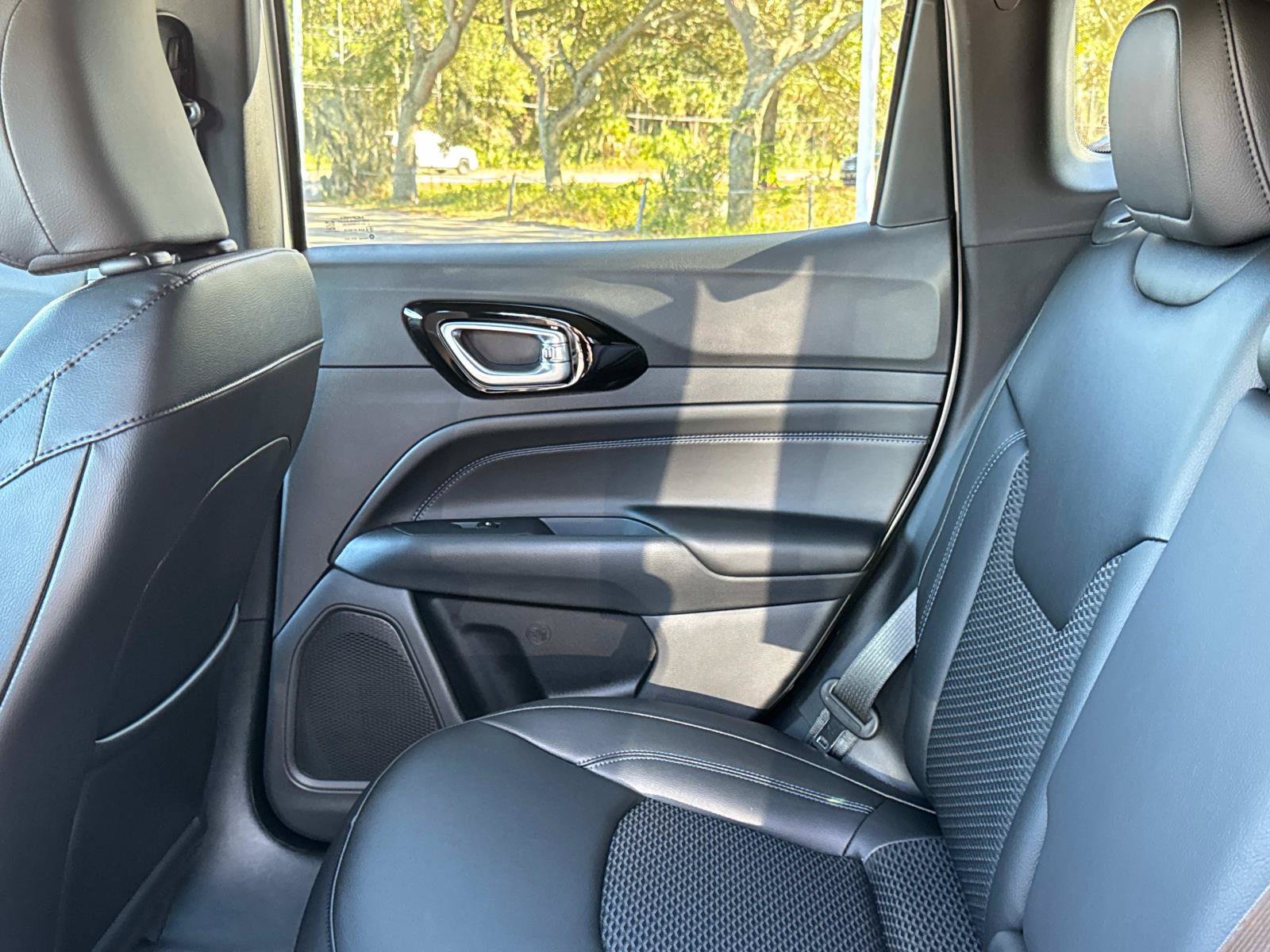 New 2026 Jeep Compass Latitude AWD/4WD image 14