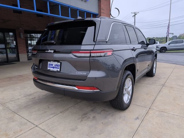 Used 2024 Jeep Grand Cherokee Laredo X w/ Luxury Tech Group I AWD/4WD image 8