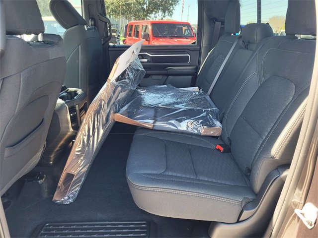 New 2026 RAM 1500 4x4 Crew Cab image 7