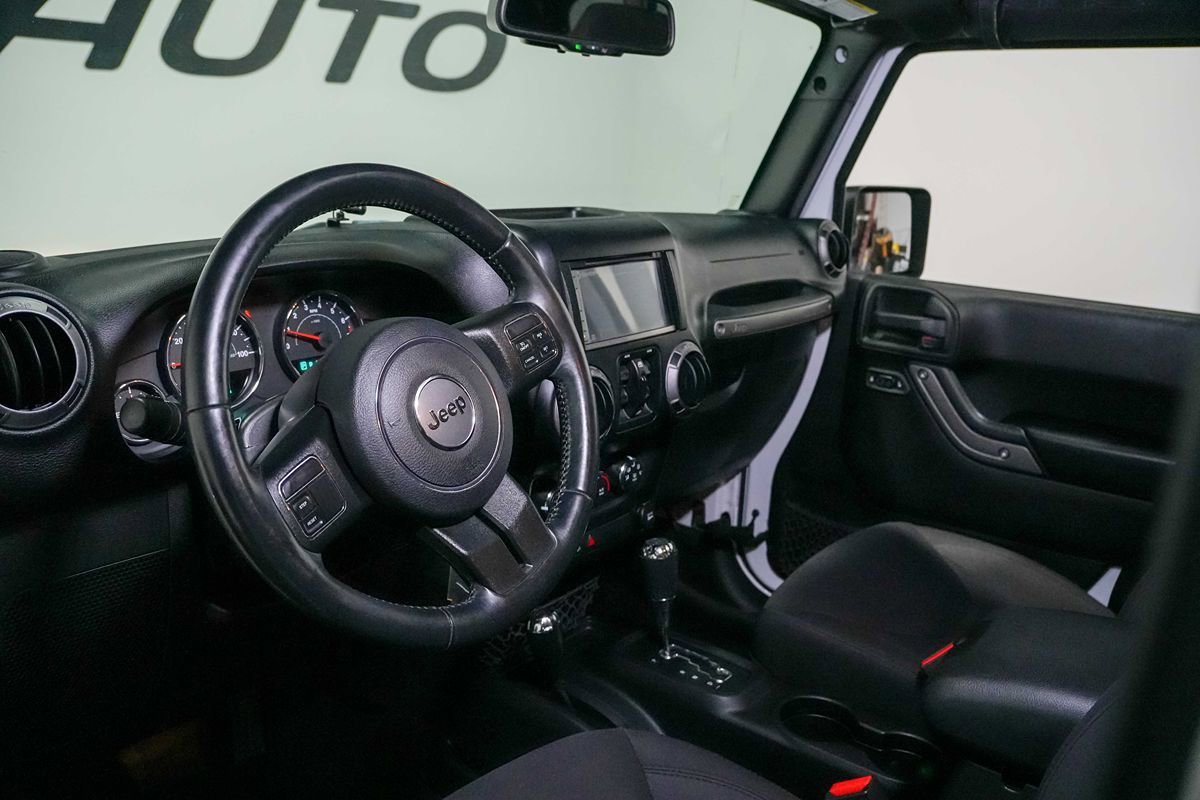 Used 2015 Jeep Wrangler Unlimited Sport w/ Quick Order Package 24S AWD/4WD image 15