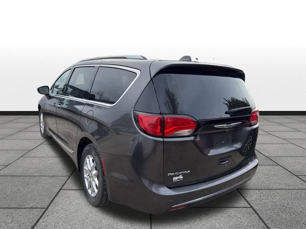 Used 2020 Chrysler Pacifica Touring-L w/ Advanced Safetytec Group image 7